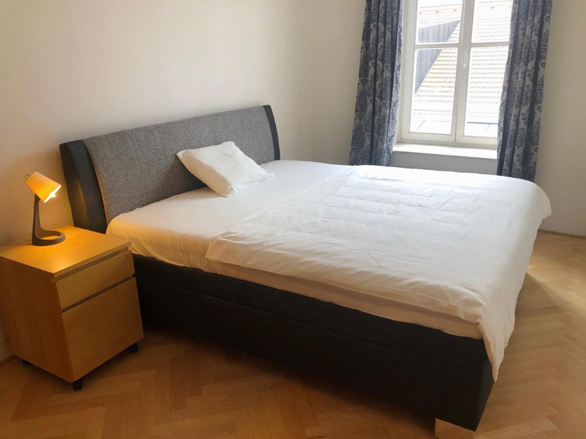 Old Town City Apartment Прага Екстериор снимка